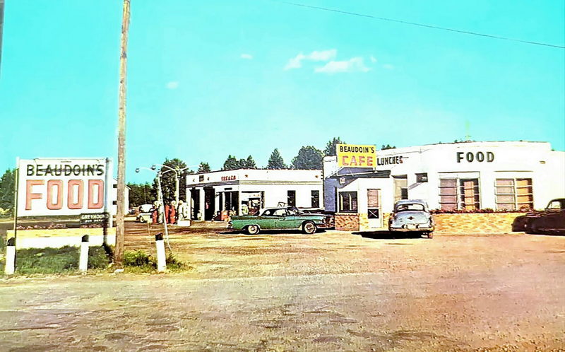 Mid-War Bar (John Henrys) - Old Postcard Of Beaudoins Cafe (newer photo)
